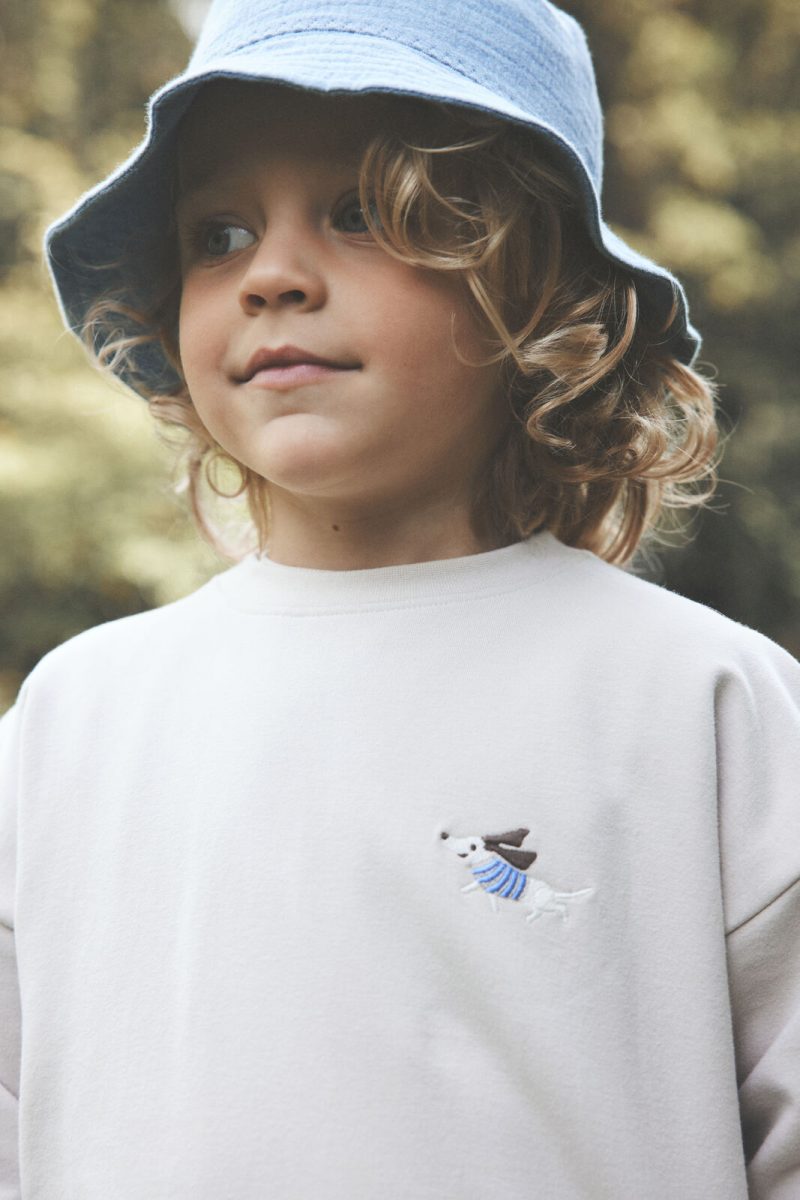 Modrý mušelínový klobúčik pre deti